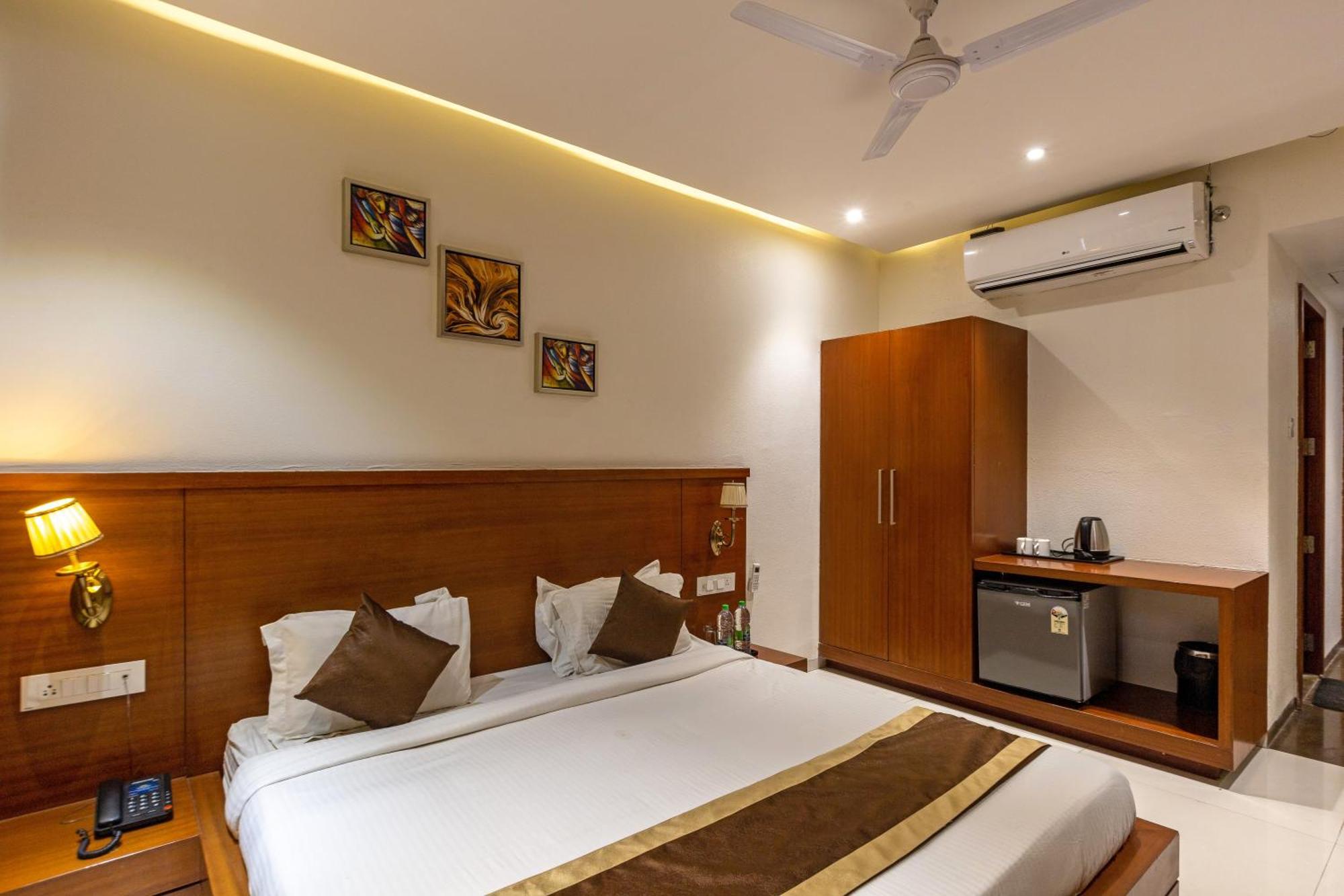 Hotel The Chandra Leela